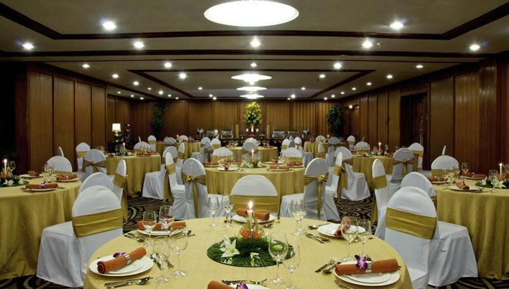 Taj Banjara Hotel Hyderabad Restoran gambar